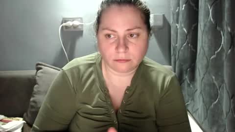 Laura online show from 12, 11, 2025