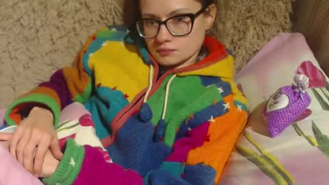 say meow and send tips  online show from 6, 12, 2024