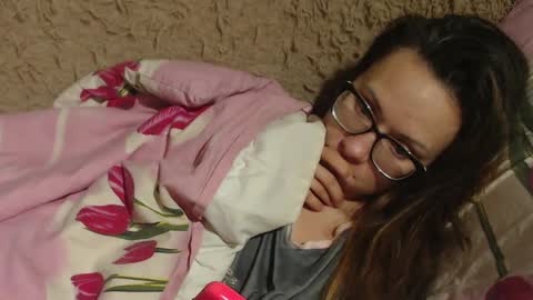 say meow and send tips  online show from 9, 12, 2024