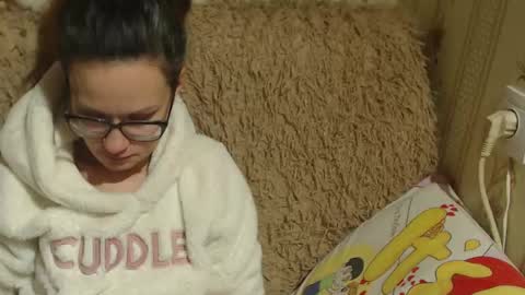 say meow and send tips  online show from 22, 1, 2025