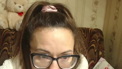 say meow and send tips  online show from 2, 3, 2025