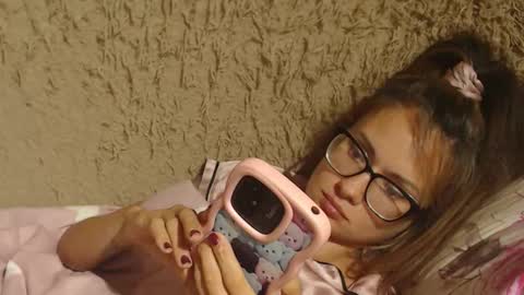 say meow and send tips  online show from 12, 9, 2025