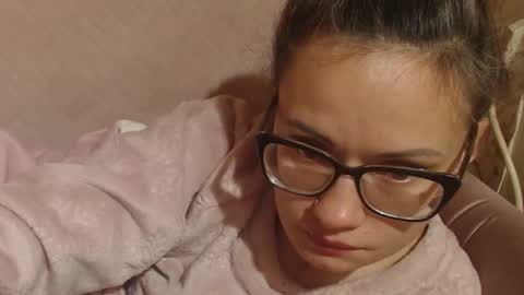 say meow and send tips  online show from 31, 10, 2025