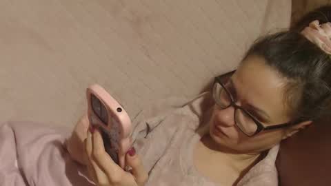 say meow and send tip  online show from 26, 11, 2025