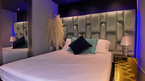 Snapshot of candyluxury_ chatting on 11, 2, 2025 candyluxury_ online show from 11, 2, 2025