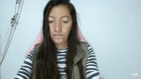 Snapshot of candymilfff chatting on 3, 11, 2025 candymilfff online show from 3, 11, 2025