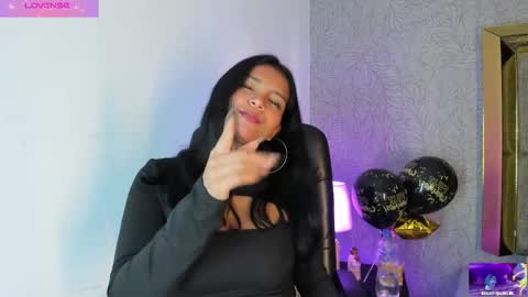 Snapshot of candys_victoria chatting on 11, 10, 2025 Candys Victoria online show from 11, 10, 2025