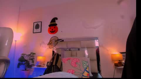 Candy online show from 3, 11, 2025