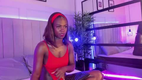 Snapshot of candyyvega chatting on 25, 10, 2025 candyyvega online show from 25, 10, 2025