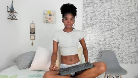 Snapshot of canhela1 chatting on 26, 10, 2025 Canhela online show from 26, 10, 2025