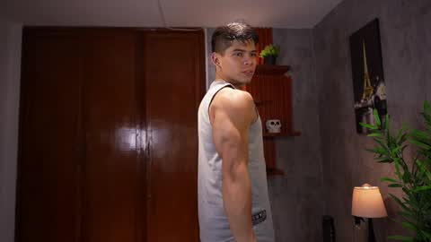 Snapshot of capizzi_ chatting on 7, 11, 2025 David Capizzi online show from 7, 11, 2025