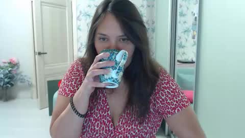 Snapshot of cappuchinno chatting on 22, 11, 2025 cappuchinno online show from 22, 11, 2025