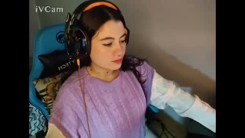 cara890713 online show from 6, 1, 2025