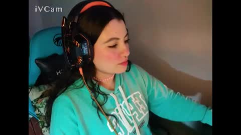 cara890713 online show from 7, 1, 2025