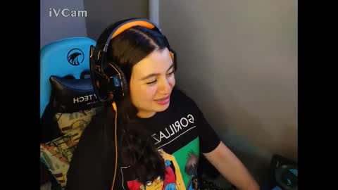 cara890713 online show from 13, 1, 2025