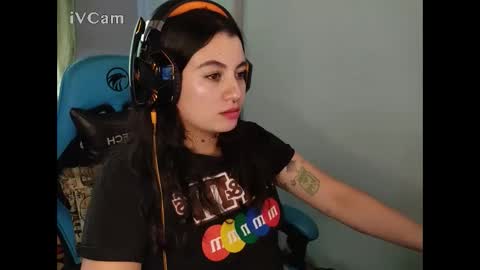 cara890713 online show from 15, 1, 2025