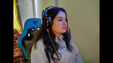 cara890713 online show from 20, 1, 2025