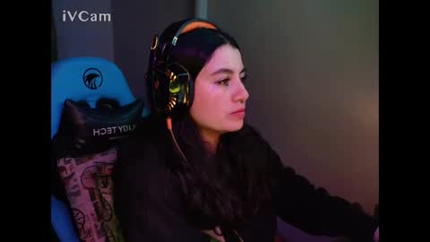 cara890713 online show from 1, 2, 2025