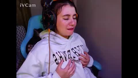 cara890713 online show from 6, 2, 2025