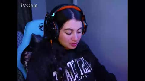 cara890713 online show from 7, 2, 2025