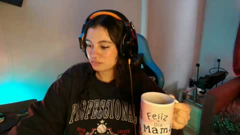 cara890713 online show from 22, 2, 2025