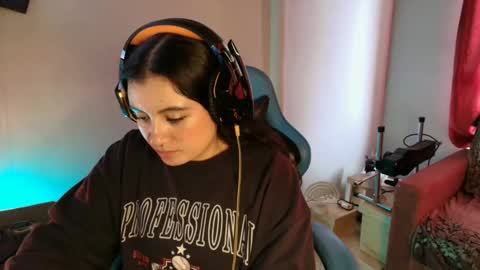 cara890713 online show from 22, 2, 2025