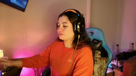 cara890713 online show from 4, 3, 2025