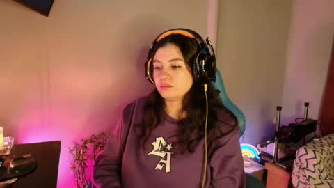 cara890713 online show from 8, 3, 2025