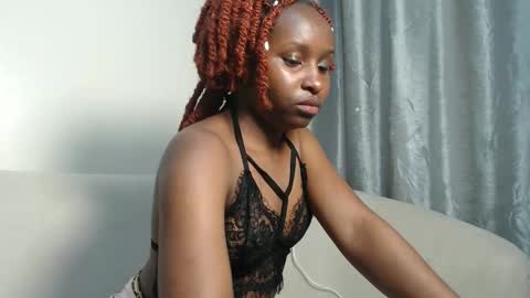 Snapshot of caramel_chocolate01 chatting on 6, 11, 2025 caramel online show from 6, 11, 2025