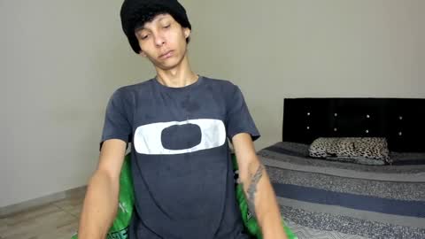 Carlos and Cristian  online show from 22, 12, 2024