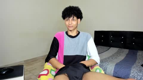 Carlos and Cristian  online show from 21, 2, 2025