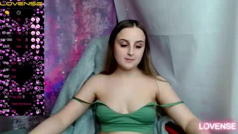 Snapshot of careysworld chatting on 14, 11, 2025 Christi online show from 14, 11, 2025