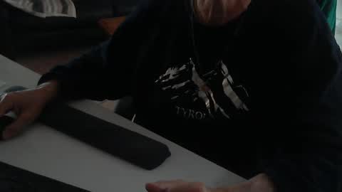 Snapshot of cargo69 chatting on 21, 12, 2024 cargo69 online show from 21, 12, 2024