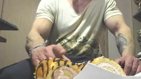 Snapshot of carin_the_body chatting on 11, 2, 2026 Laz online show from 11, 2, 2026