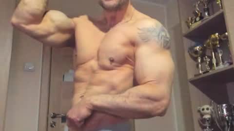 Snapshot of carin_the_body chatting on 15, 2, 2026 Laz online show from 15, 2, 2026