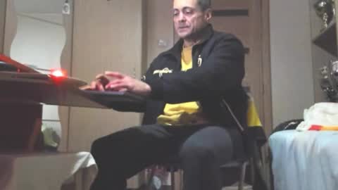 Snapshot of carin_the_body chatting on 21, 2, 2026 Laz online show from 21, 2, 2026