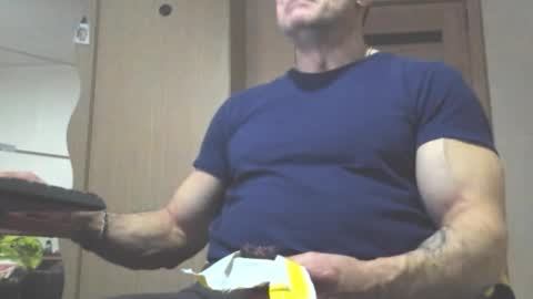 Snapshot of carin_the_body chatting on 2, 3, 2026 Laz online show from 2, 3, 2026