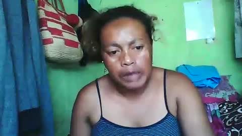 carinesexy69 online show from 2, 12, 2024