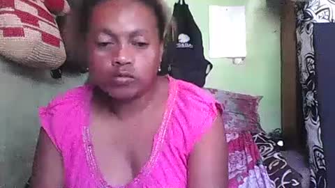 carinesexy69 online show from 7, 12, 2024