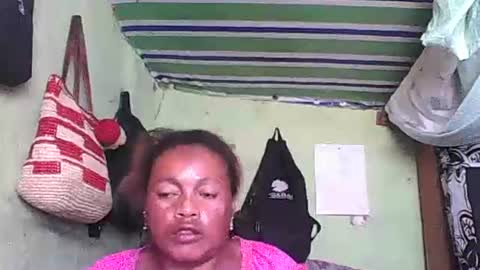 carinesexy69 online show from 7, 12, 2024
