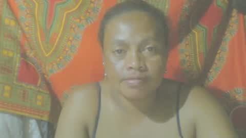 carinesexy69 online show from 11, 12, 2024