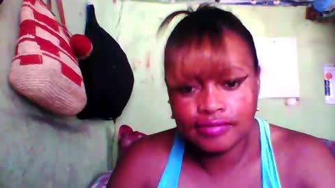 carinesexy69 online show from 18, 12, 2024