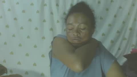 carinesexy69 online show from 22, 11, 2025