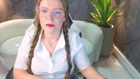 Carla  online show from 9, 10, 2025