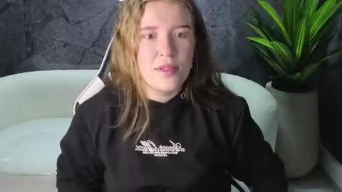 Carla  online show from 5, 11, 2025