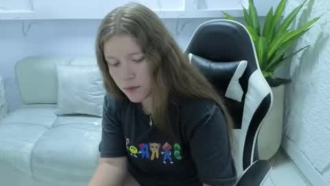 Carla  online show from 13, 11, 2025