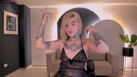 Carla Bunnis online show from 3, 2, 2026