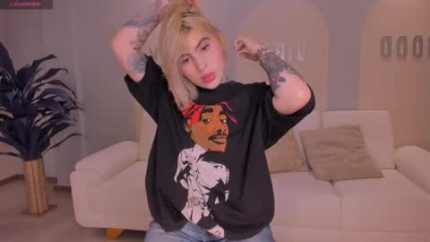 Carla Bunnis online show from 5, 2, 2026