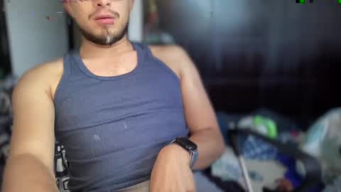 Snapshot of carlcarlinches4 chatting on 13, 1, 2025 carlcarlinches4 online show from 13, 1, 2025