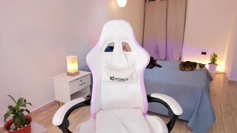 Alejandra online show from 19, 12, 2025